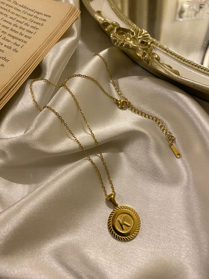Engrave Delights Curve Molten Gold Neckchains (A-Z)