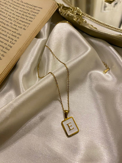 Engrave Delight Classic White Alphabet Pendant (A-Z)