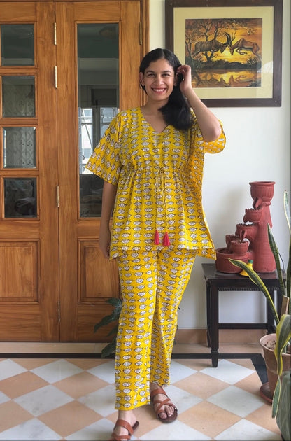 Sara Ali Khan Nazar Battu Chill Jams Cotton Co-ord Set