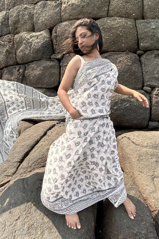 Misty Sparrow Cotton Instantwear Pocket Saree