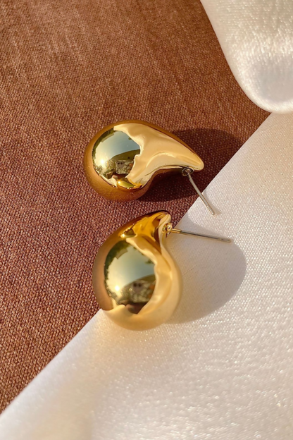 Tear Drop Earrings (Golden)
