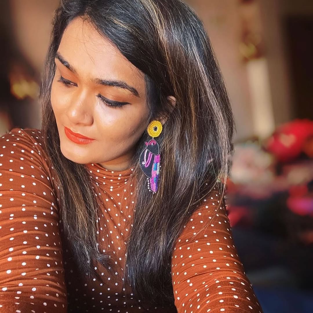 Chashni Earrings