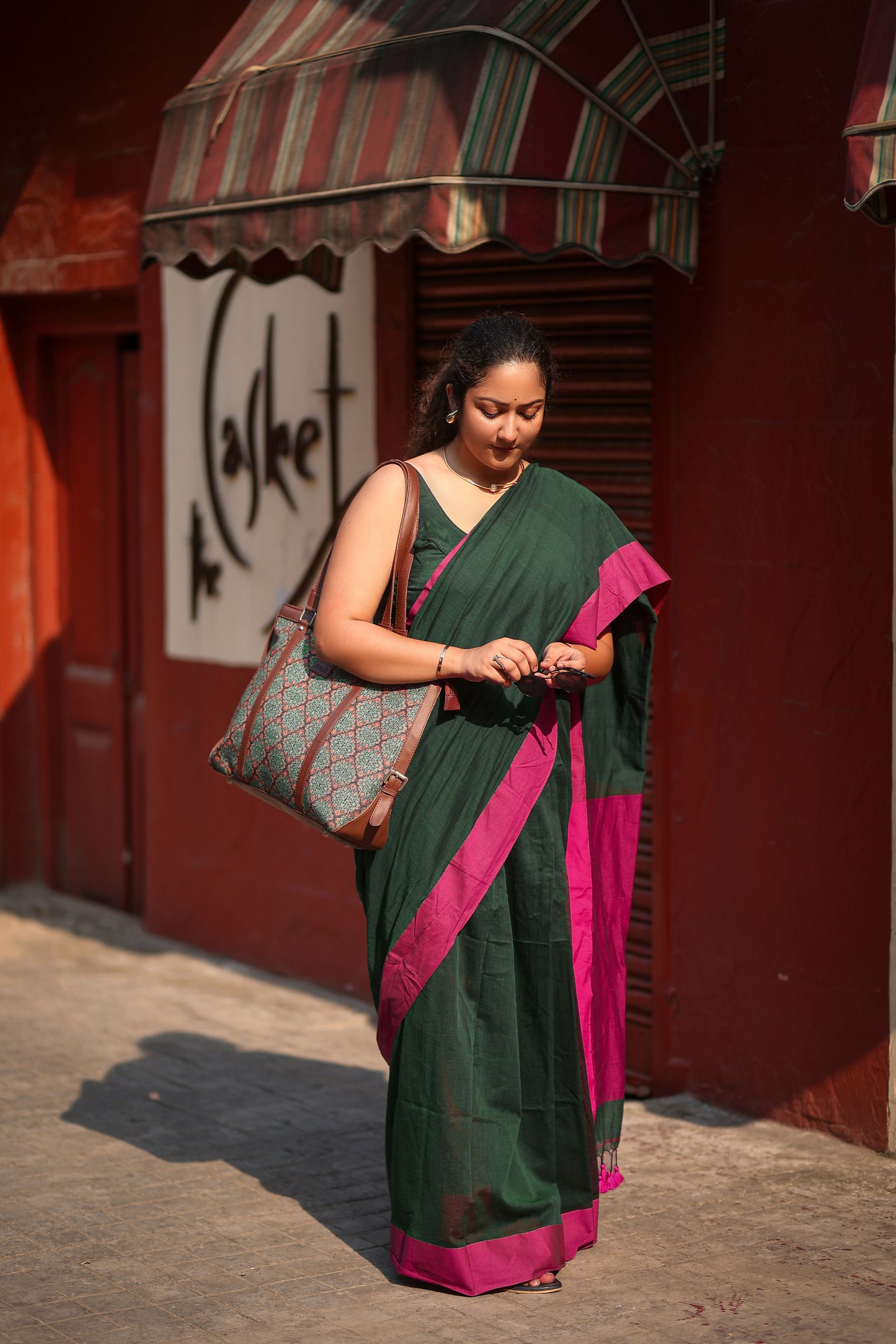 Emerald & Pink Handwoven Mulmul Cotton Saree