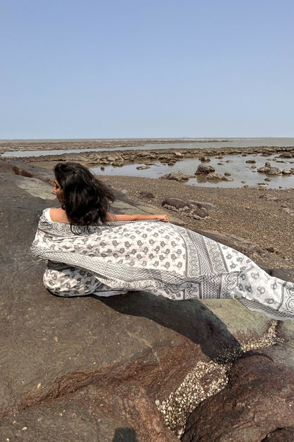 Misty Sparrow Cotton Instantwear Pocket Saree