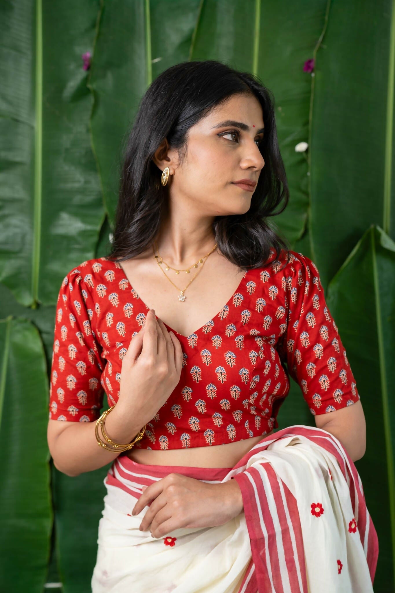 Vasudha CurveFit Stretchable Cotton Red Printed Blouse