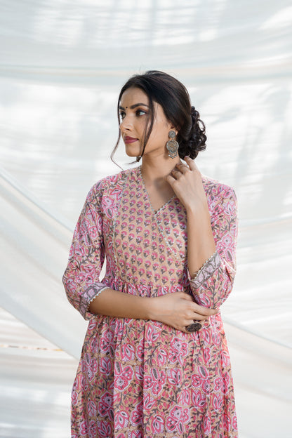 Nazakat Floral Cotton Block Print Kurta Set
