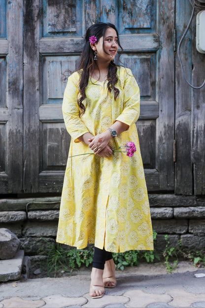Vedika Bandhani A-line Long Kali Kurta