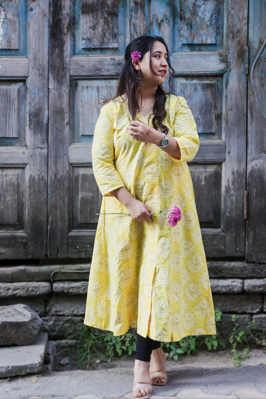 Vedika Bandhani A-line Long Kali Kurta