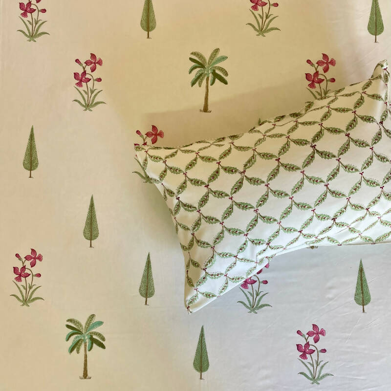 Naeem Mughal Buta Bedsheet Set